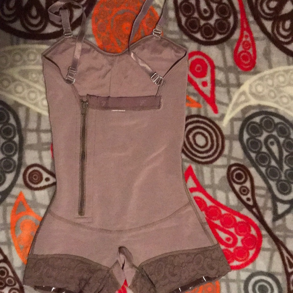 Body shaper colombiana